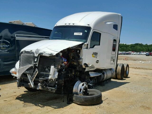 1XKYD49X4GJ102375 - 2016 KENWORTH CONSTRUCTI WHITE photo 2