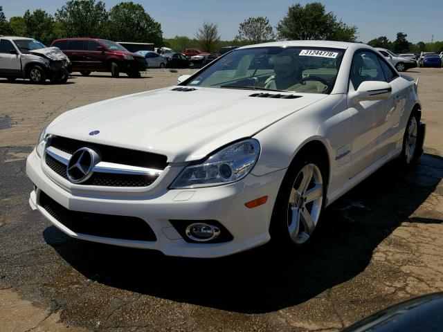 WDBSK71F49F142861 - 2009 MERCEDES-BENZ SL 550 WHITE photo 2