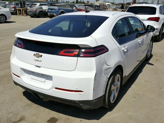 1G1RG6E49DU146180 - 2013 CHEVROLET VOLT WHITE photo 4