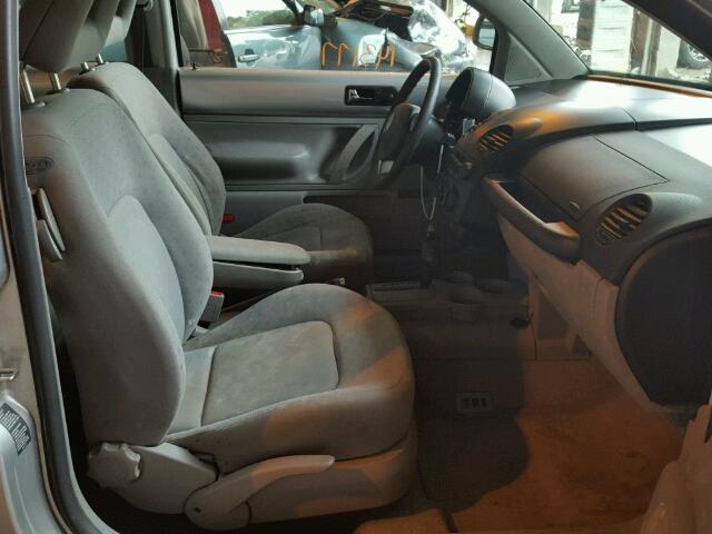 3VWCA21C7YM480171 - 2000 VOLKSWAGEN NEW BEETLE 银色 照片 5