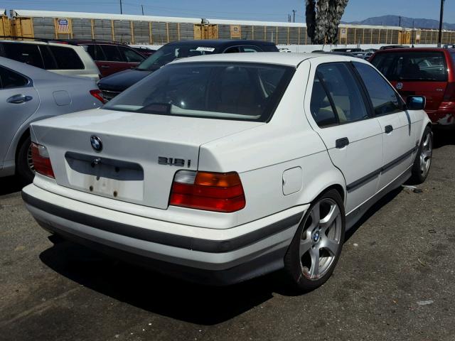 4USCC8325SLA10053 - 1995 BMW 318 I AUTO WHITE photo 4