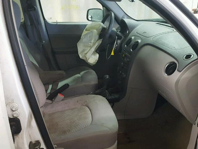 3GNBAADB5AS580922 - 2010 CHEVROLET HHR LS WHITE photo 5