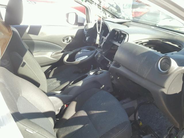 3N1CE2CP3FL405738 - 2015 NISSAN VERSA NOTE SILVER photo 5