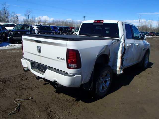 1C6RR7HT5FS597543 - 2015 RAM 1500 SPORT WHITE photo 4