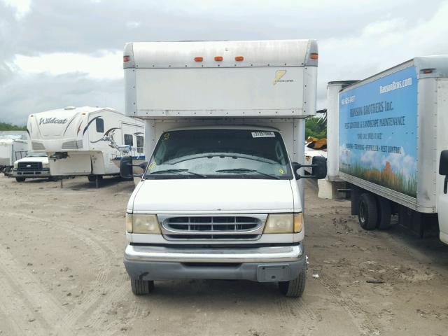 1FDWE35P86HA72959 - 2006 FORD E350 WHITE photo 10