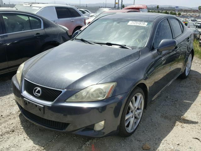 JTHBK262462016639 - 2006 LEXUS IS 250 GRAY photo 2