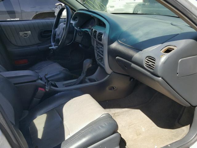 1G2WP52K81F145422 - 2001 PONTIAC GRAND PRIX Ақ фото 5