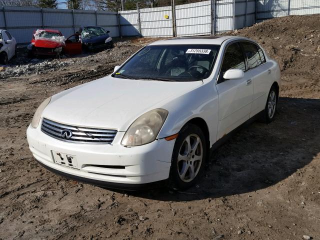 JNKCV51F04M701312 - 2004 INFINITI G35 WHITE photo 2