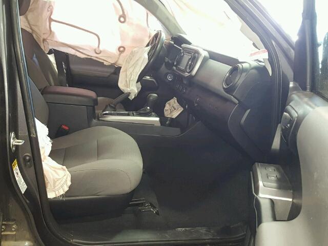 5TFAZ5CNXHX027868 - 2017 TOYOTA TACOMA DOU CHARCOAL photo 5