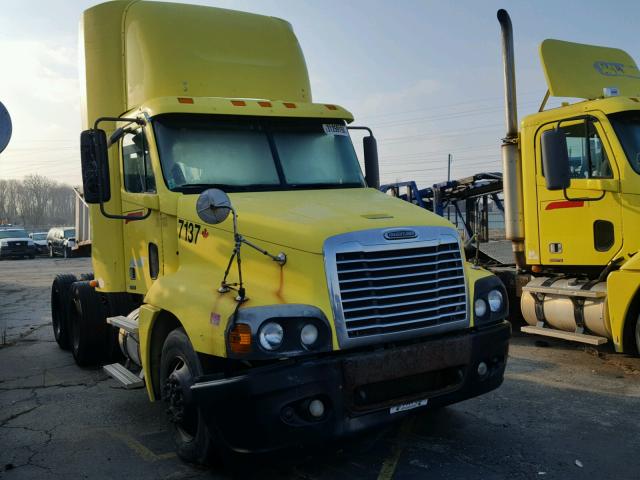1FUJBBCV67LW86838 - 2007 FREIGHTLINER CONVENTION YELLOW photo 1