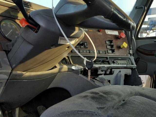 1FUJBBCV67LW86838 - 2007 FREIGHTLINER CONVENTION YELLOW photo 10