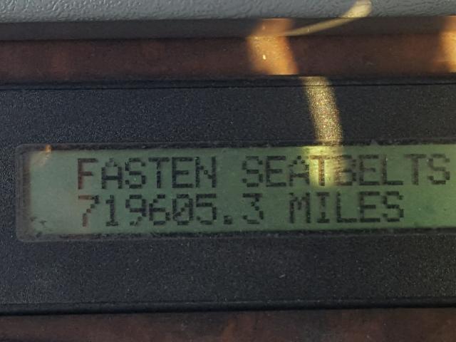 1FUJBBCV67LW86838 - 2007 FREIGHTLINER CONVENTION YELLOW photo 8