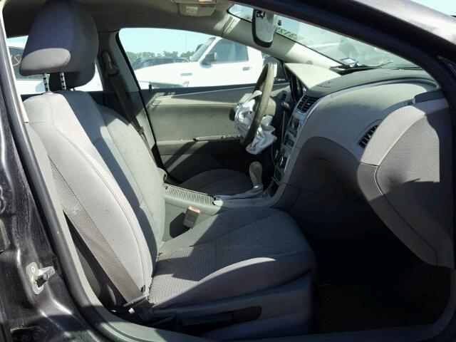 1G1ZB5EB6A4157740 - 2010 CHEVROLET MALIBU LS შავი ფოტო 5