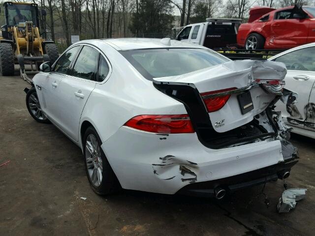 SAJBD4BV2GCY07322 - 2016 JAGUAR XF PREMIUM WHITE photo 3