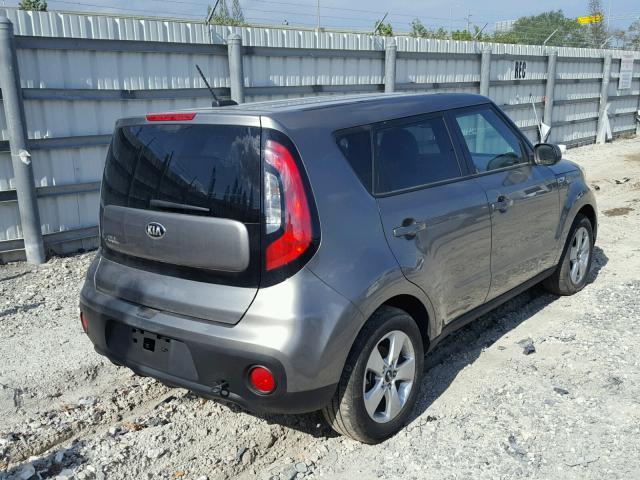 KNDJN2A23H7453999 - 2017 KIA SOUL GRAY photo 4