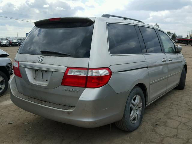 5FNRL384X5B040831 - 2005 HONDA ODYSSEY EX SILVER photo 4