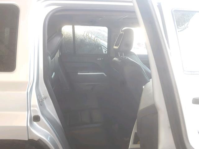 1J8FT48W38D522068 - 2008 JEEP PATRIOT LI SILVER photo 6