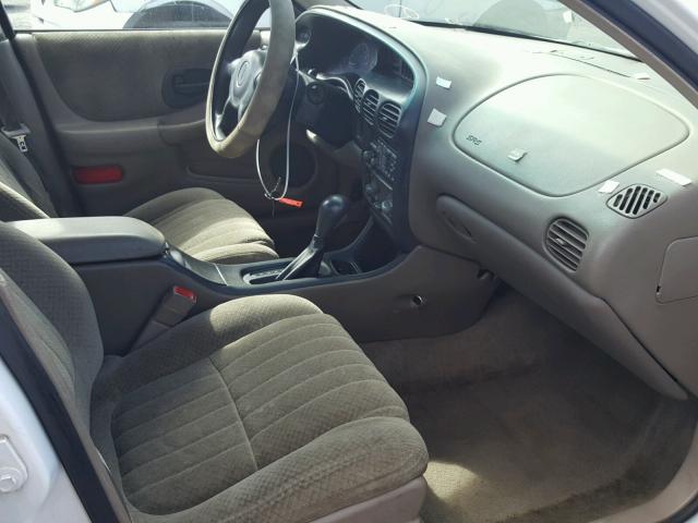 1G2WK52J01F226985 - 2001 PONTIAC GRAND PRIX WHITE photo 5