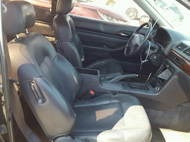 19UYA1251VL011949 - 1997 ACURA 2.2CL Қара фото 5