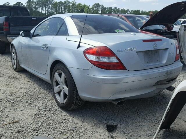 WDBWK54F26F126428 - 2006 MERCEDES-BENZ SLK 280 BLUE photo 3