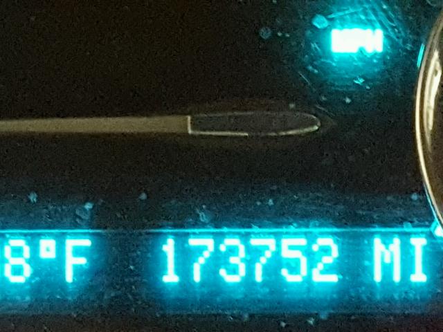 3GNCA13BX9S642316 - 2009 CHEVROLET HHR LS RED photo 8