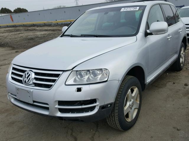 WVGZG77L45D074710 - 2005 VOLKSWAGEN TOUAREG 3. SILVER photo 2