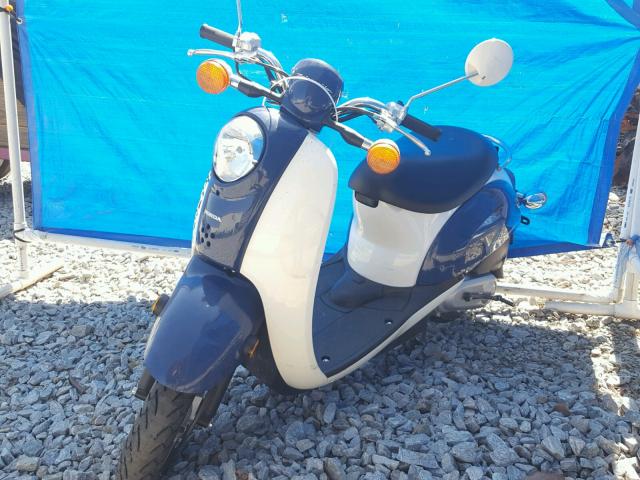 JH2AF60023K100221 - 2003 HONDA CHF50 TWO TONE photo 2