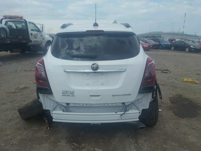 KL4CJASB7HB082477 - 2017 BUICK ENCORE PRE WHITE photo 9