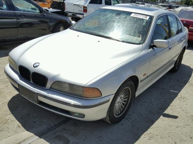 WBADN6346YGM65385 - 2000 BMW 540 I AUTO SILVER photo 2