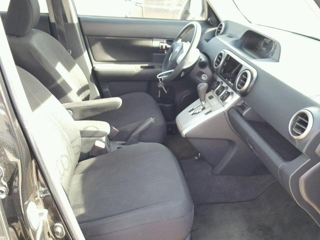 JTLKE50E881001572 - 2008 TOYOTA SCION XB BLACK photo 5