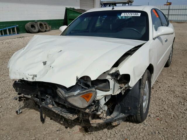 2G4WD532951231981 - 2005 BUICK LACROSSE C WHITE photo 2