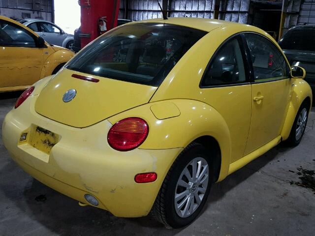 3VWCK21C72M434344 - 2002 VOLKSWAGEN NEW BEETLE 黄色 照片 4