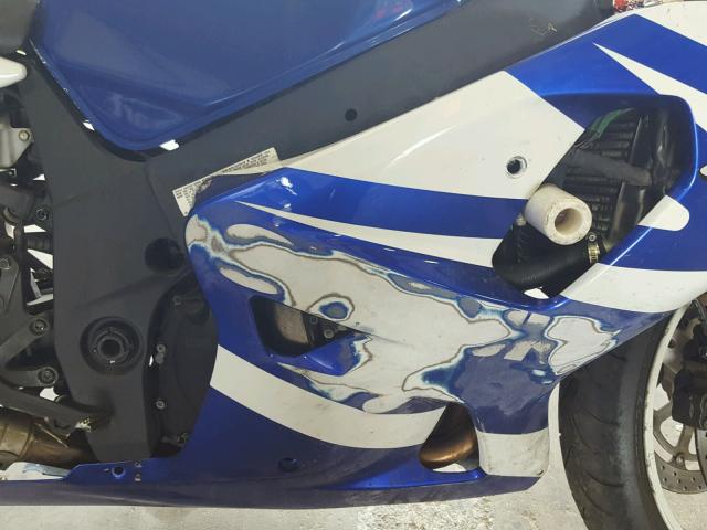 JS1GN7BA932105489 - 2003 SUZUKI GSX-R600 BLUE photo 7