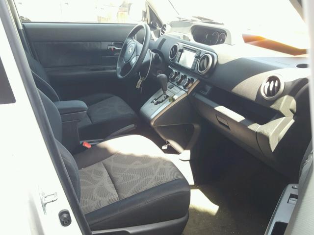 JTLZE4FE1EJ056408 - 2014 TOYOTA SCION XB თეთრი ფოტო 5
