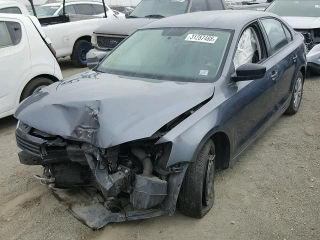 3VW2K7AJ7EM352139 - 2014 VOLKSWAGEN JETTA BASE 灰色 照片 2