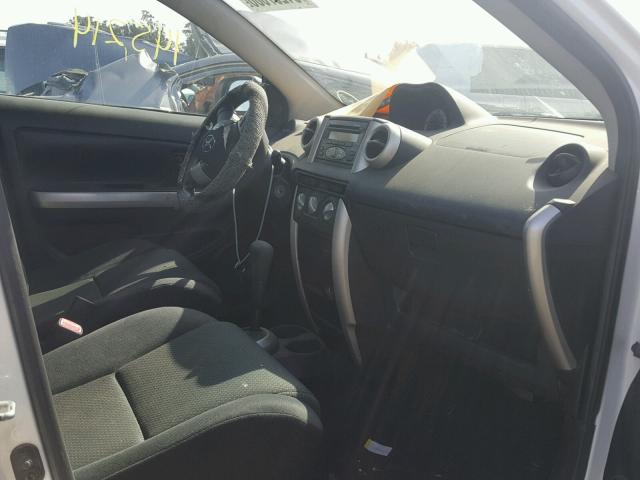JTKKT604765020918 - 2006 TOYOTA SCION XA თეთრი ფოტო 5