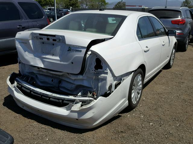 3FADP0L3XBR173276 - 2011 FORD FUSION HYB WHITE photo 4