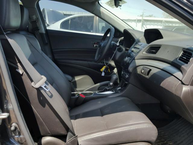 19UDE2F37GA016315 - 2016 ACURA ILX BASE GRAY photo 5