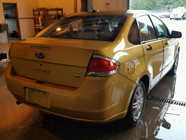 1FAHP35N89W104644 - 2009 FORD FOCUS SE GOLD photo 4