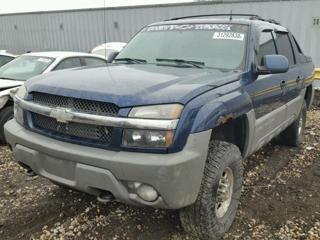 3GNGK23G62G148558 - 2002 CHEVROLET AVALANCHE BLUE photo 2