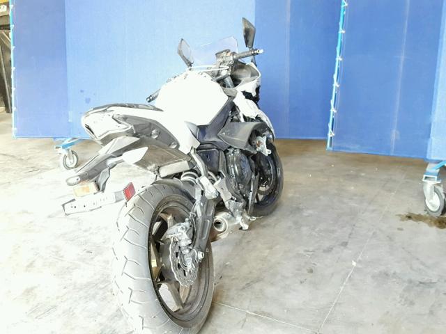 JKAEXEJ12HDA00539 - 2017 KAWASAKI EX650 J თეთრი ფოტო 4