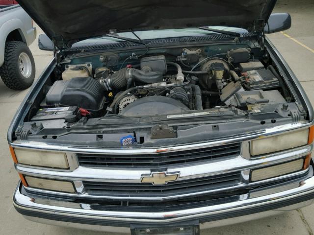 3GNEK18R3TG109665 - 1996 CHEVROLET TAHOE K150 GRAY photo 7