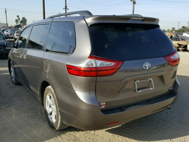 5TDKK3DC2GS710338 - 2016 TOYOTA SIENNA LE GRAY photo 3