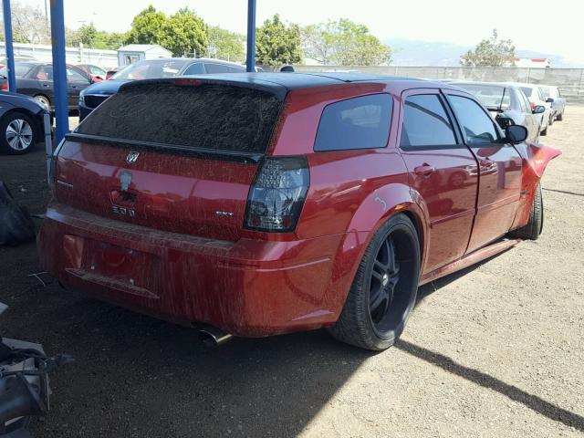 2D4FV48V15H599306 - 2005 DODGE MAGNUM SXT RED photo 4