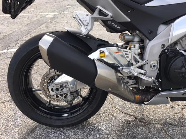 ZD4RKUB01GS000419 - 2016 APRILIA RSV4 RF SILVER photo 3