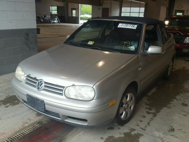 3VWDC21V41M810080 - 2001 VOLKSWAGEN CABRIO GLX 银色 照片 2