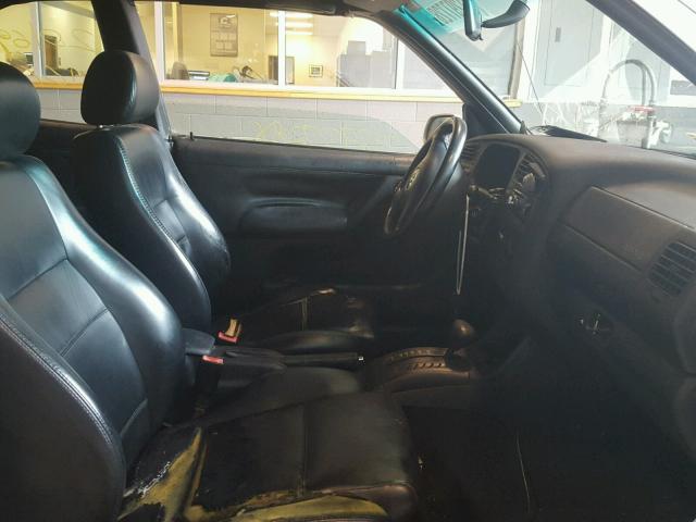 3VWDC21V41M810080 - 2001 VOLKSWAGEN CABRIO GLX 银色 照片 5