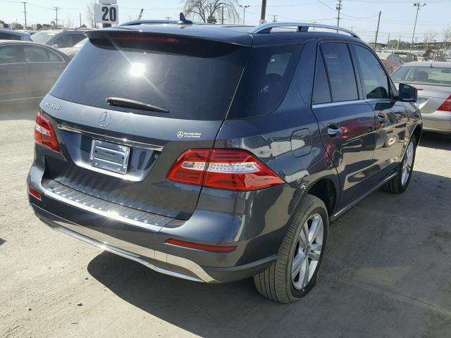 4JGDA5JB2EA305458 - 2014 MERCEDES-BENZ ML 350 GRAY photo 4