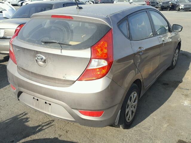 KMHCT5AE2CU018861 - 2012 HYUNDAI ACCENT GRAY photo 4