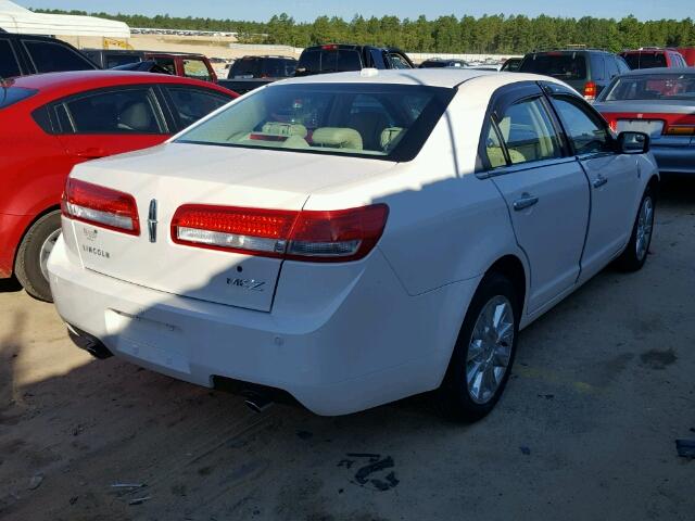 3LNHL2GC6CR822825 - 2012 LINCOLN MKZ WHITE photo 4